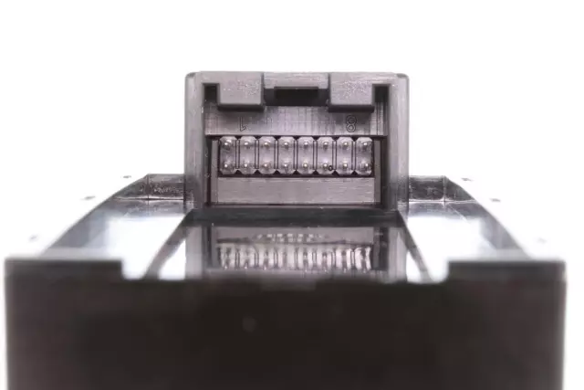 V10730012 - Interior: Door Window Switch for VEMO Image