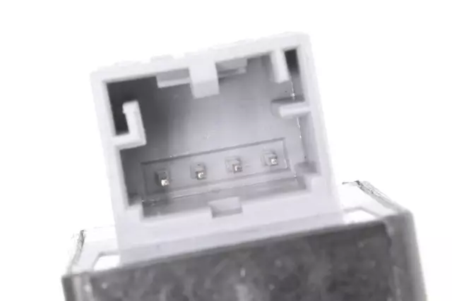 V10730323 - Interior: Door Window Switch for VEMO Image