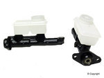 8111005 - Brakes: Master Cylinder for Volvo: 244, 245 Image
