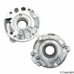 30650144 - Engine: Oil Pump for Volvo: C30, C70, S40, S60, S60 Cross Country, S70, S80, V50, V60, V60 Cross Country, V70, XC60, XC70, XC90 Image