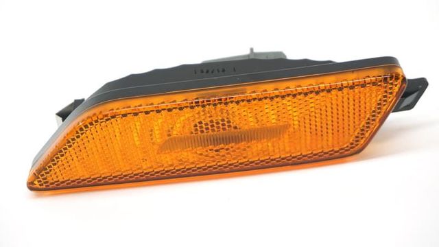 【純正】PORSCHE MACAN 95B リバースライト 2019-2021 Porsche Macan OEM LED Tail Light Right Passenger