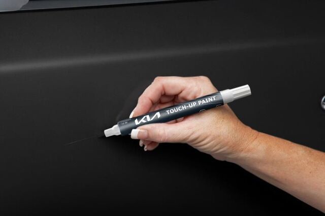 UA006TU5014EBA - : Touch-Up Paint Pen - Ebony Black Eb for Kia: Amanti, Borrego, EV9, Forte, Forte Koup, K5, Optima, Sorento, Sportage, Telluride Image