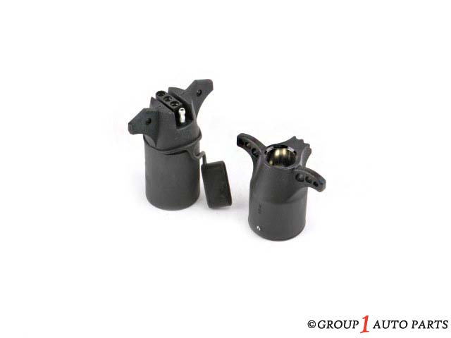 19201995 - Towing: Trailer Wiring Harness Adapter 7-Pin To 4-Way for Buick: Enclave | Cadillac: Escalade, Escalade ESV, Escalade EXT, XT5, XT6 | Chevrolet: Avalanche, Blazer, Captiva Sport, Colorado, Equinox, Express 1500, Express 2500, Express 3500, Express 4500, Silverado 1500, Silverado 1500 Classic, Silverado 1500 HD Classic, Silverado 1500 LD, Silverado 1500 LTD, Silverado 2500 HD, Silverado 2500 HD Classic, Silverado 3500 Classic, Silverado 3500 HD, Suburban, Suburban 1500, Suburban 2500, Suburban 3500 HD, Tahoe, Traverse | GMC: Acadia, Acadia Limited, Canyon, Savana 1500, Savana 2500, Savana 3500, Savana 4500, Sierra 1500, Sierra 1500 Classic, Sierra 1500 HD Classic, Sierra 1500 Limited, Sierra 2500 HD, Sierra 2500 HD Classic, Sierra 3500 Classic, Sierra 3500 HD, Terrain, Yukon, Yukon XL, Yukon XL 1500, Yukon XL 2500 Image