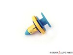 11562257 - Body: Door Interior Trim Panel Retainer for GM Image