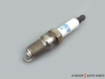 19301811 - : Double Platinum Spark Plug for Chevrolet: Cavalier, Corvette, Malibu | Oldsmobile: Alero | Pontiac: Grand Am, Sunfire Image