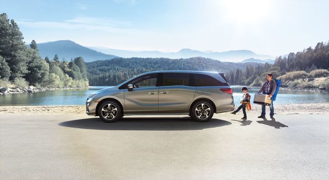 8U59THR101 - Security: Hands-Free Power Tailgate Sensor for Honda: Odyssey Image