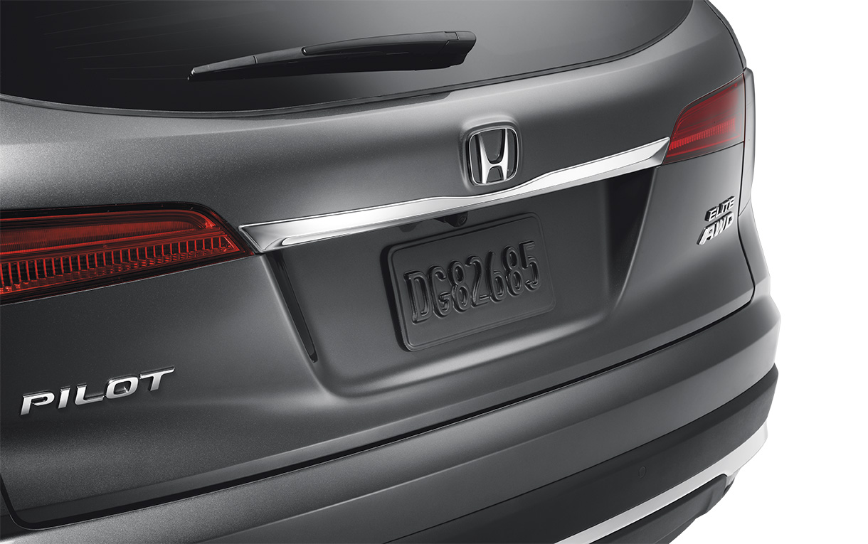 8F52TG7100 - : Tailgate Trim, Chrome for Honda Image