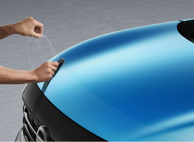 T99D87LG0A - Exterior: Kicks Clear Hood Protector for Nissan: Kicks Image
