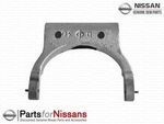 30537M8005 - : Release Fork for Nissan: 200SX, Maxima, NX, Pulsar NX, Sentra, Stanza Image