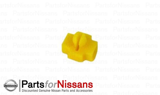 1987-1990 Nissan Lock Rod Holder 80552-34A00 | Parts for Nissans