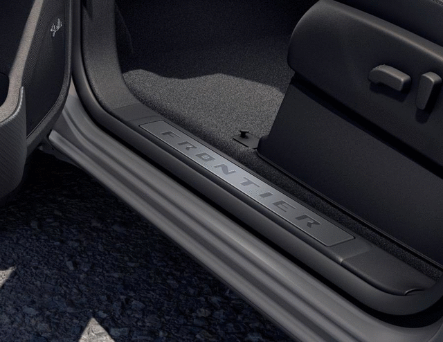 T99G69BU9F - Exterior: Kick Plates - Front for Nissan: Frontier Image