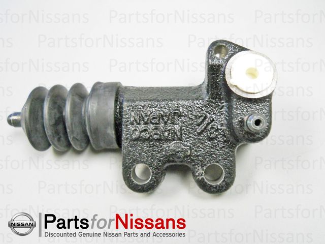 2003-2004 Nissan 350Z Slave Cylinder 30620-CD00A | Parts for Nissans