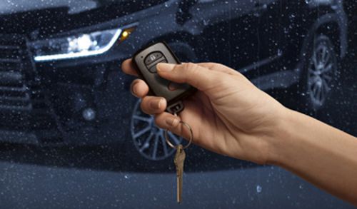 PT39848171 - : 2018 Toyota Highlander - Remote Engine Starter W\\/ Smart Key for Toyota: Highlander Image