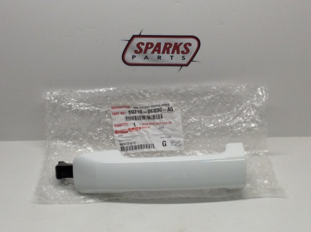 692100C030A0 - Body: Exterior Door Handle for Toyota Image