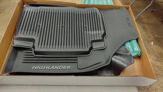 たつお 2016-2019 Toyota Front and Rear All Weather Floor Mat Highlander