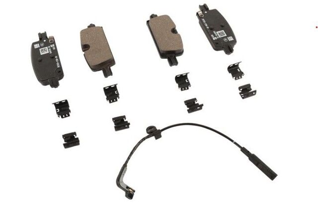 85082348 - : (Replaces 85140320, 84805877) Rear Disc Brake Pad Kit for GM Image