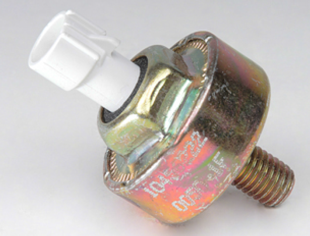 10456222 - Electrical: Knock Sensor for Cadillac: DeVille, Eldorado, Seville | Chevrolet: Camaro, Corvette | Oldsmobile: Aurora, Intrigue | Pontiac: Firebird Image