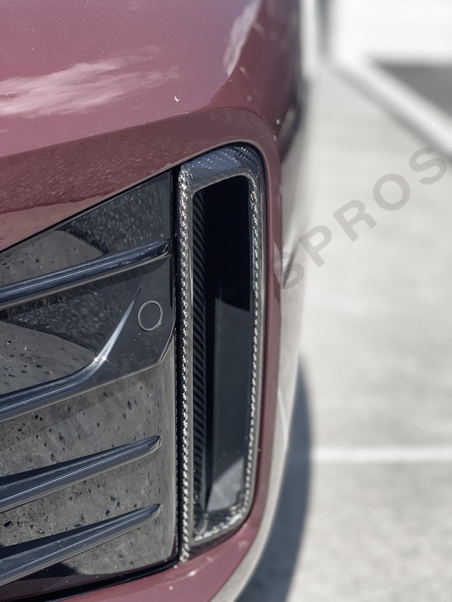 51118081685 - : BMW OEM M PERFORMANCE FRONT INLET TRIM IN CARBON FIBER - LEFT for BMW: i4 Image