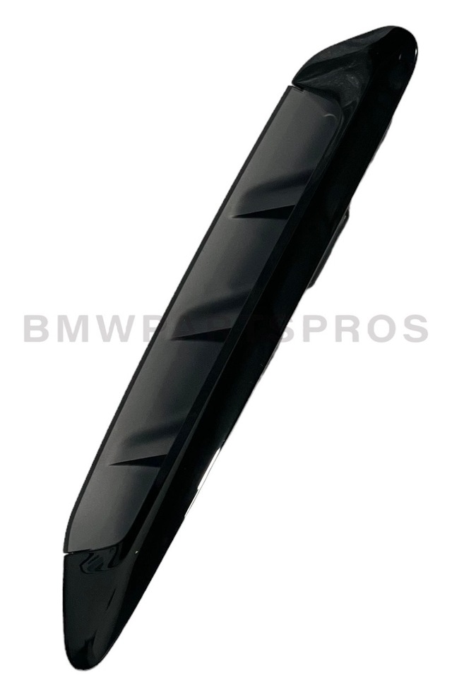 51138064806 - : BMW OEM SHADOW-LINE FENDER DUCT TRIM - RIGHT for BMW: X3, X4 Image