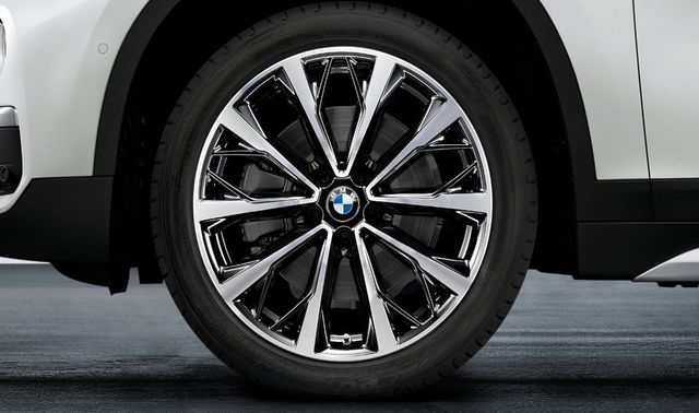 36112469017 - : BMW 19" M PERFORMANCE STYLE 573 SUMMER COMPLETE WHEEL AND TIRE SET for BMW: X2 Image