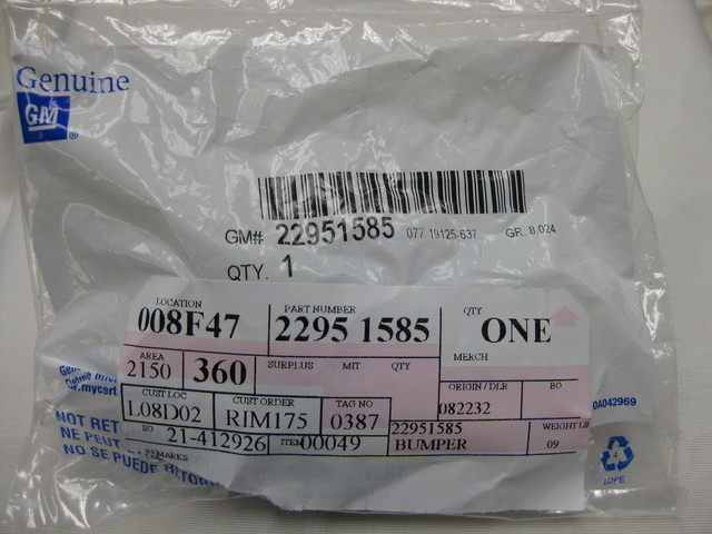 22951585 - Body: Bumper for Cadillac: Escalade, Escalade ESV, Escalade EXT | Chevrolet: Avalanche, Silverado 1500, Silverado 1500 LD, Silverado 2500 HD, Silverado 3500 HD, Suburban, Suburban 1500, Suburban 2500, Tahoe | GMC: Sierra 1500, Sierra 1500 Limited, Sierra 2500 HD, Sierra 3500 HD, Yukon, Yukon XL, Yukon XL 1500, Yukon XL 2500 Image