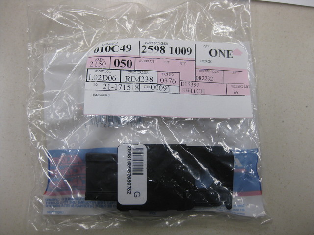 25981009 - Electrical: Stoplamp Switch for Cadillac: Escalade, Escalade ESV, Escalade EXT | Chevrolet: Avalanche, Silverado 1500, Silverado 2500 HD, Silverado 3500 HD, Suburban 1500, Suburban 2500, Tahoe | GMC: Sierra 1500, Sierra 2500 HD, Sierra 3500 HD, Yukon, Yukon XL 1500, Yukon XL 2500 Image