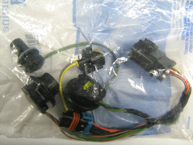 15841610 - Electrical: Socket &amp; Wire for GM Image