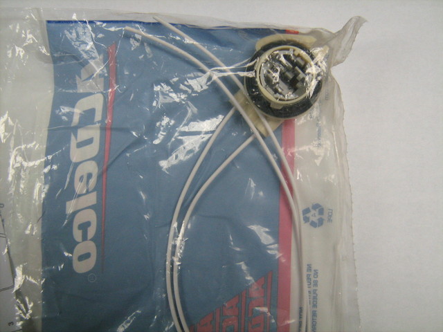 15306358 - Electrical: Socket for GM Image