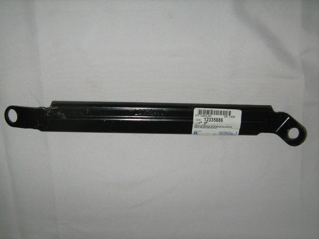 12335886 - Body: Upper Brace for GMC: Sierra 1500, Sierra 1500 Classic, Sierra 1500 HD, Sierra 1500 HD Classic, Sierra 2500, Sierra 2500 HD, Sierra 2500 HD Classic, Sierra 3500, Sierra 3500 Classic, Sierra 3500 HD Image