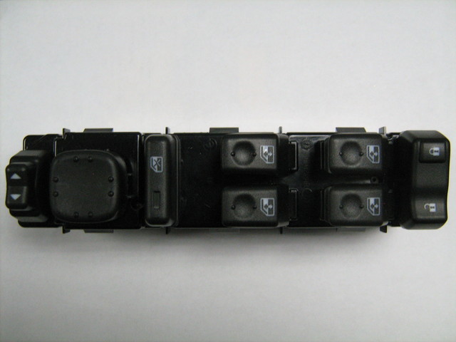 15883323 - Electrical: Window Switch for Cadillac: Escalade, Escalade ESV, Escalade EXT | Chevrolet: Avalanche 1500, Avalanche 2500, Silverado 1500, Silverado 1500 Classic, Silverado 1500 HD, Silverado 1500 HD Classic, Silverado 2500, Silverado 2500 HD, Silverado 2500 HD Classic, Silverado 3500, Silverado 3500 Classic, Suburban 1500, Suburban 2500, Tahoe | GMC: Sierra 1500, Sierra 1500 Classic, Sierra 1500 HD, Sierra 1500 HD Classic, Sierra 2500, Sierra 2500 HD, Sierra 2500 HD Classic, Sierra 3500, Sierra 3500 Classic, Yukon, Yukon XL 1500, Yukon XL 2500 Image