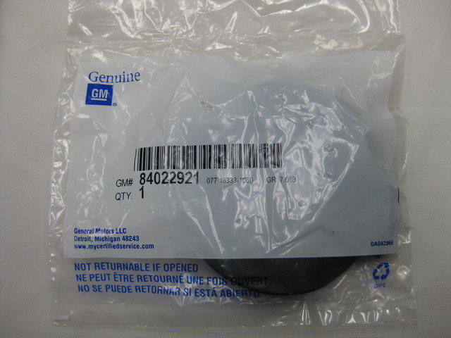84022921 - : Box-Mounted Trailer Hitch Platform Mounting Hole Cover for GM Image