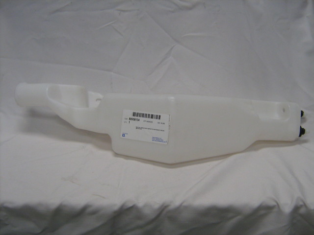 88958134 - Body: Washer Reservoir for Chevrolet: Express 1500, Express 2500, Express 3500, Express 4500 | GMC: Savana 1500, Savana 2500, Savana 3500, Savana 4500 Image