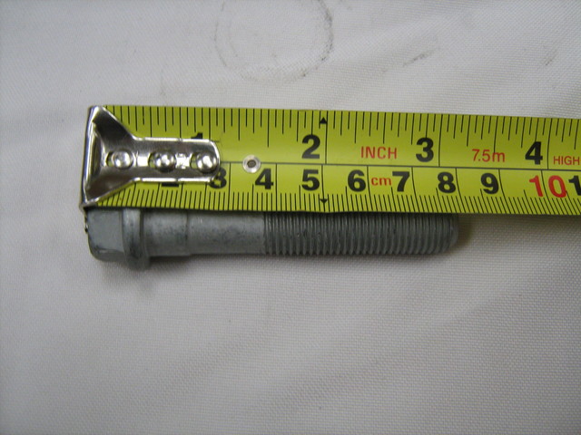 15719028 - Brakes: Hub &amp; Bearing Bolt for GM Image