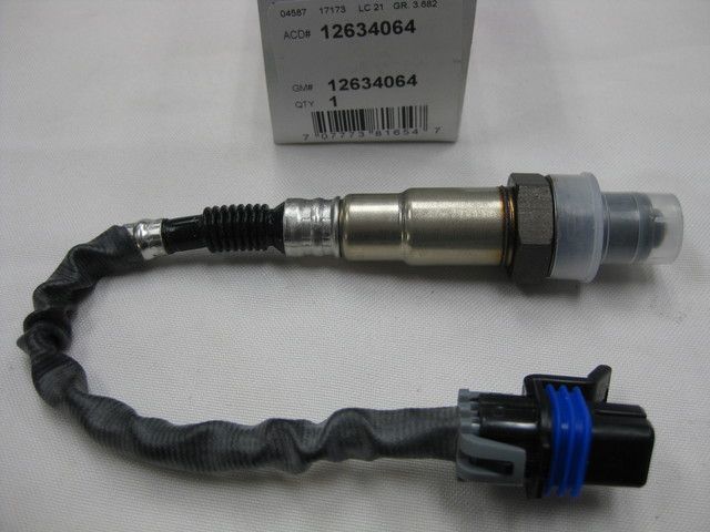 12634064 - : Oxygen Sensor for GM Image