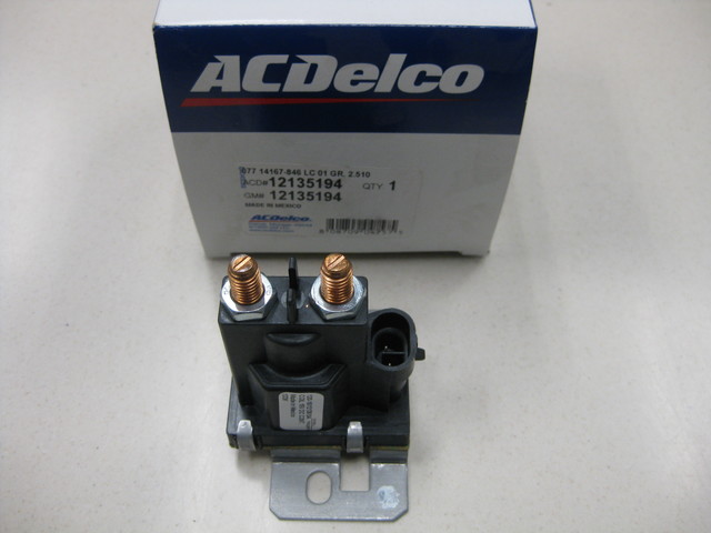 12135194 - : Accessory Power Relay for Cadillac: Escalade, Escalade ESV | Chevrolet: Silverado 1500, Silverado 1500 Classic, Silverado 1500 HD, Silverado 1500 HD Classic, Silverado 2500, Silverado 2500 HD, Silverado 2500 HD Classic, Silverado 3500, Silverado 3500 Classic, Silverado 3500 HD, Suburban, Tahoe | GMC: Sierra 1500, Sierra 1500 Classic, Sierra 1500 HD, Sierra 1500 HD Classic, Sierra 2500, Sierra 2500 HD, Sierra 2500 HD Classic, Sierra 3500, Sierra 3500 Classic, Sierra 3500 HD, Yukon, Yukon XL Image