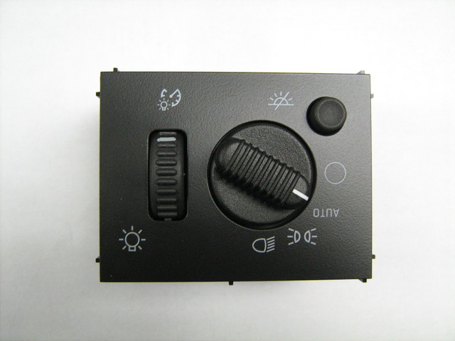 15194803 - Body: Switch for Cadillac: Escalade, Escalade ESV, Escalade EXT | Chevrolet: Avalanche 1500, Avalanche 2500, Silverado 1500, Silverado 1500 Classic, Silverado 1500 HD, Silverado 1500 HD Classic, Silverado 2500, Silverado 2500 HD, Silverado 2500 HD Classic, Silverado 3500, Silverado 3500 Classic, Silverado 3500 HD, Suburban 1500, Suburban 2500, Tahoe | GMC: Sierra 1500, Sierra 1500 Classic, Sierra 1500 HD, Sierra 1500 HD Classic, Sierra 2500, Sierra 2500 HD, Sierra 2500 HD Classic, Sierra 3500, Sierra 3500 Classic, Sierra 3500 HD, Yukon, Yukon XL 1500, Yukon XL 2500 | Hummer: H2 Image