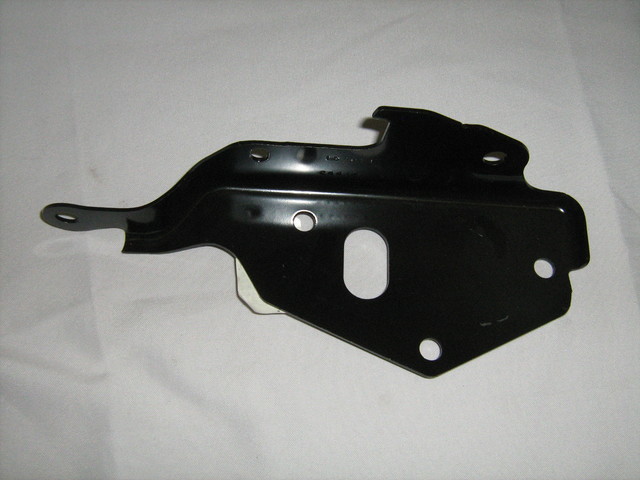 12472770 - Body: Hinge Assembly for Cadillac: Escalade, Escalade ESV, Escalade EXT | Chevrolet: Avalanche 1500, Avalanche 2500, Silverado 1500, Silverado 1500 Classic, Silverado 1500 HD, Silverado 1500 HD Classic, Silverado 2500, Silverado 2500 HD, Silverado 2500 HD Classic, Silverado 3500, Silverado 3500 Classic, Silverado 3500 HD, Suburban 1500, Suburban 2500, Tahoe | GMC: Sierra 1500, Sierra 1500 Classic, Sierra 1500 HD, Sierra 1500 HD Classic, Sierra 2500, Sierra 2500 HD, Sierra 2500 HD Classic, Sierra 3500, Sierra 3500 Classic, Sierra 3500 HD, Yukon, Yukon XL 1500, Yukon XL 2500 Image