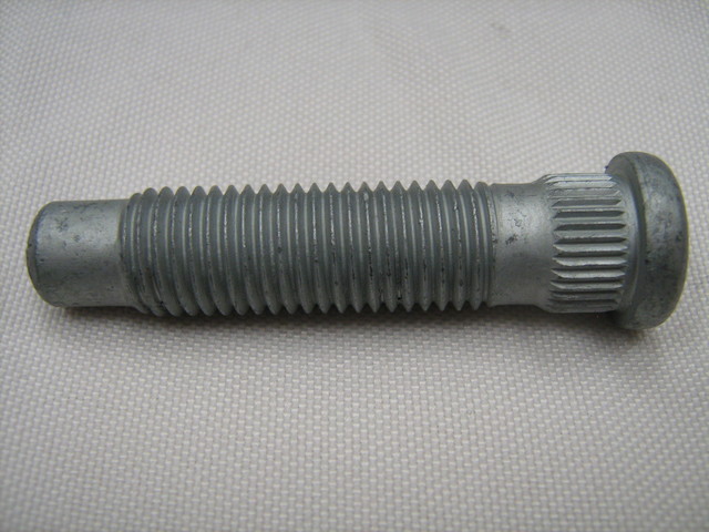 9599302 - Brakes: Wheel Stud for Buick: Cascada, Encore, Envision, LaCrosse, Regal Sportback, Regal TourX, Verano | Cadillac: ATS, ELR | Chevrolet: Cruze, Cruze Limited, Malibu, Sonic, Spark, Spark EV, Trax, Volt | Hummer: H3T Image