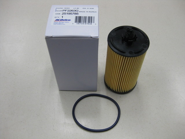 25195785 - : Oil Filter for Buick: Encore | Chevrolet: Cruze, Cruze Limited, Sonic, Trax Image