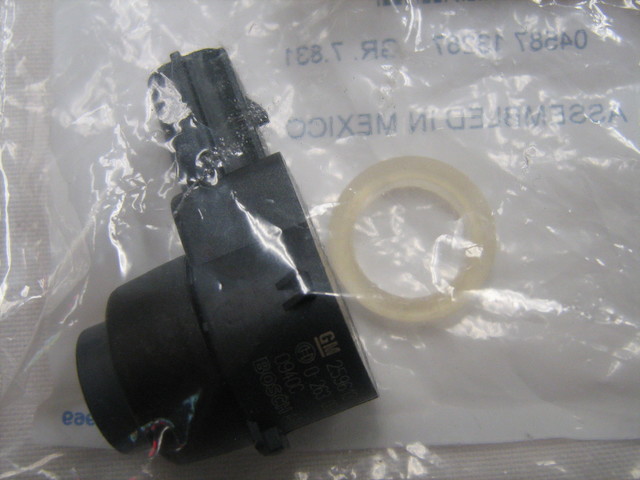 20914917 - Body: Park Sensor for GM Image