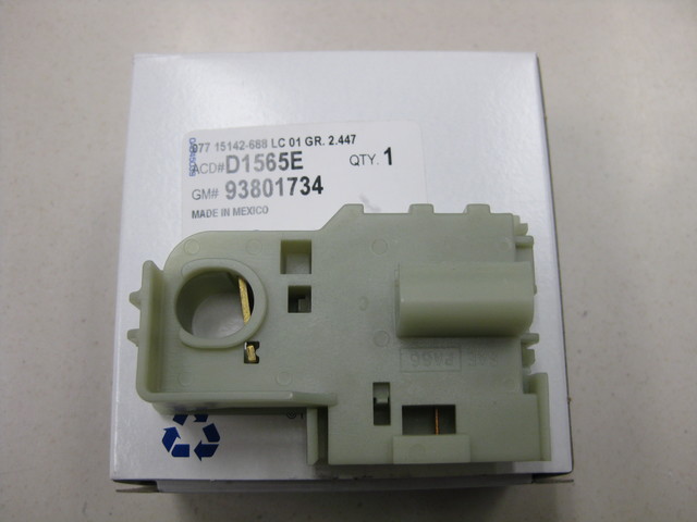 93801734 - Electrical: Stoplamp Switch for Cadillac: Escalade | Chevrolet: Blazer, C1500, C2500, C3500, C3500HD, G10, G20, G30, K1500 Pickup, K2500 Pickup, K3500 Pickup, Suburban C1500, Suburban C2500, Suburban K1500, Suburban K2500, Tahoe | GMC: C1500 Pickup, C2500 Pickup, C3500 Pickup, C3500HD, G1500, G2500, G3500, K1500 Pickup, K2500 Pickup, K3500 Pickup, Suburban C1500, Suburban C2500, Suburban K1500, Suburban K2500, Yukon Image