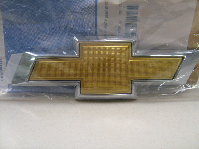 95441429 - Body: Emblem for GM Image