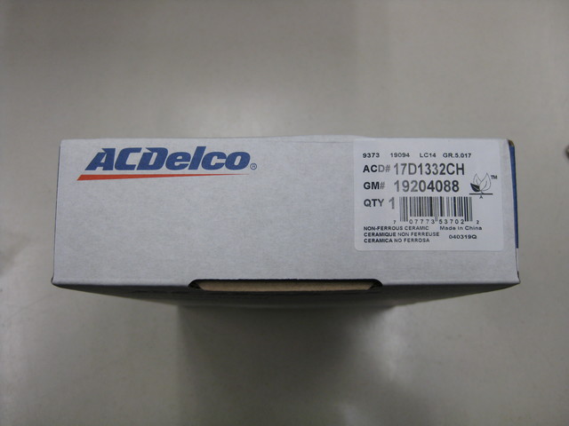 19427999 - : Ceramic Front Disc Brake Pad Kit With Clips for GM Image