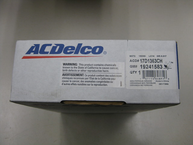 19428003 - : Ceramic Front Disc Brake Pad Kit for GM Image