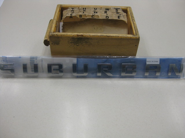 15825694 - Body: Nameplate for GM Image