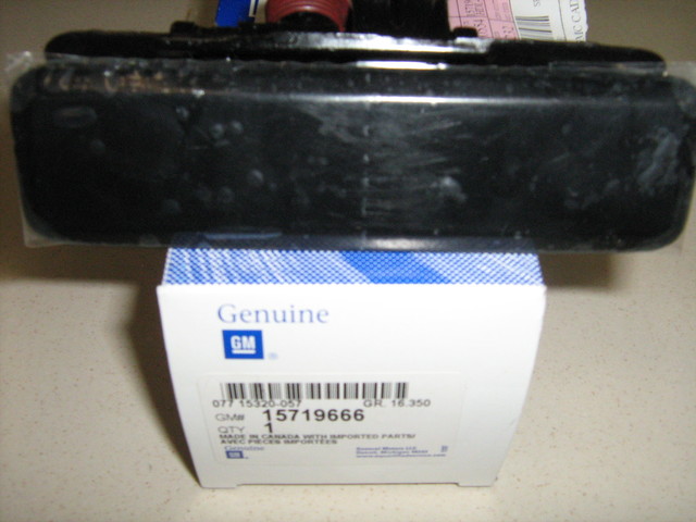 15719666 - : Handle, Outside for Chevrolet: Astro | GMC: Safari Image