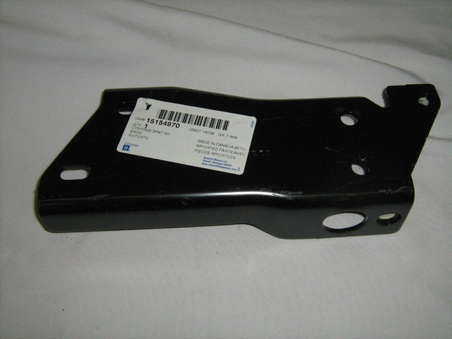 15154970 - Body: Bumper Bracket for Chevrolet: Silverado 1500, Silverado 1500 Classic, Silverado 1500 HD, Silverado 1500 HD Classic, Silverado 2500, Silverado 2500 HD, Silverado 2500 HD Classic, Silverado 3500, Silverado 3500 Classic, Silverado 3500 HD | GMC: Sierra 1500, Sierra 1500 Classic, Sierra 1500 HD, Sierra 1500 HD Classic, Sierra 2500, Sierra 2500 HD, Sierra 2500 HD Classic, Sierra 3500, Sierra 3500 Classic, Sierra 3500 HD Image