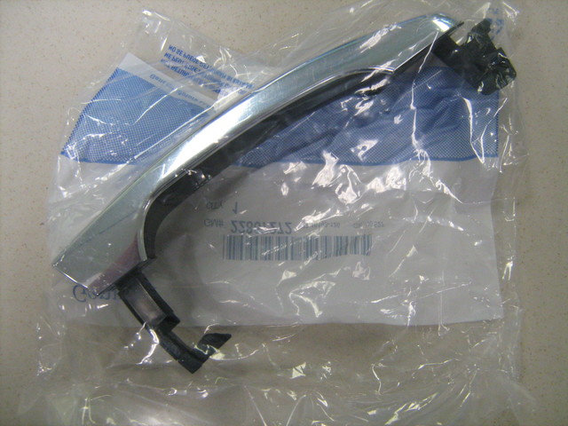 22867272 - Body: Handle, Outside for GM Image