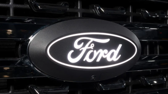 VPC3Z8A224DB - Exterior: Lighted Ford Oval for Ford: E-350 Super Duty, E-450 Super Duty, F-250 Super Duty, F-350 Super Duty, F-450 Super Duty, F-550 Super Duty Image