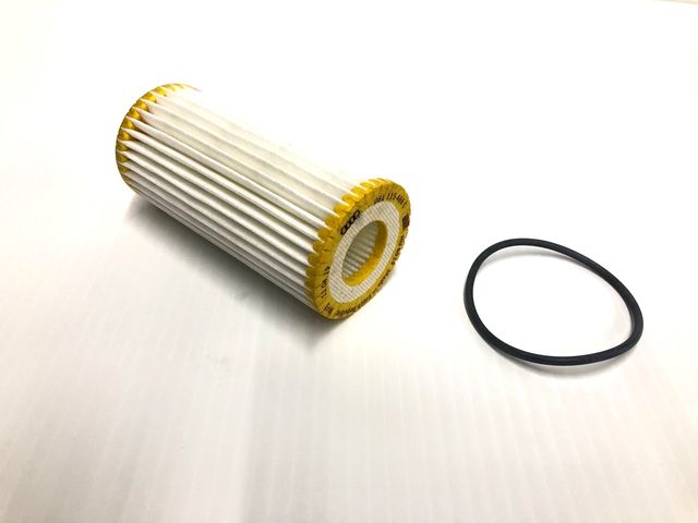 6L115562B - Unclassified: Oil Filter for Volkswagen: Arteon, Atlas, Atlas Cross Sport, Beetle, e-Golf, Golf, Golf Alltrack, Golf R, Golf SportWagen, GTI, Jetta, Passat, Tiguan Image